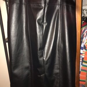 Black faux leather pencil skirt